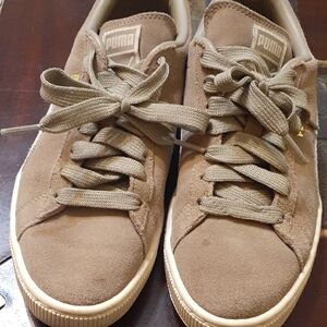 Puma Suede Sneakers - Grey